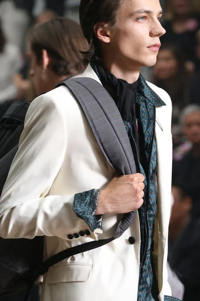 Look 87